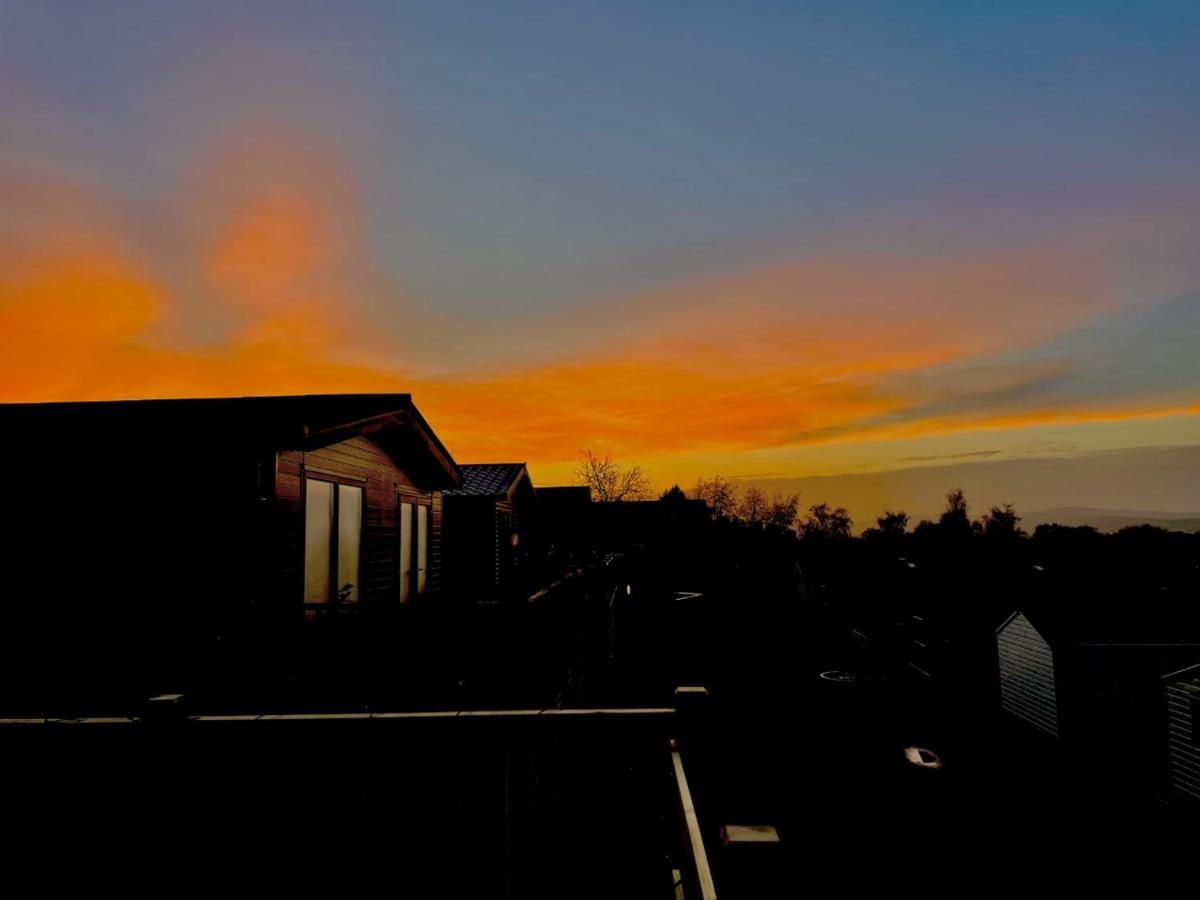 Ribble Valley Lodge Retreat Gisburn Bagian luar foto