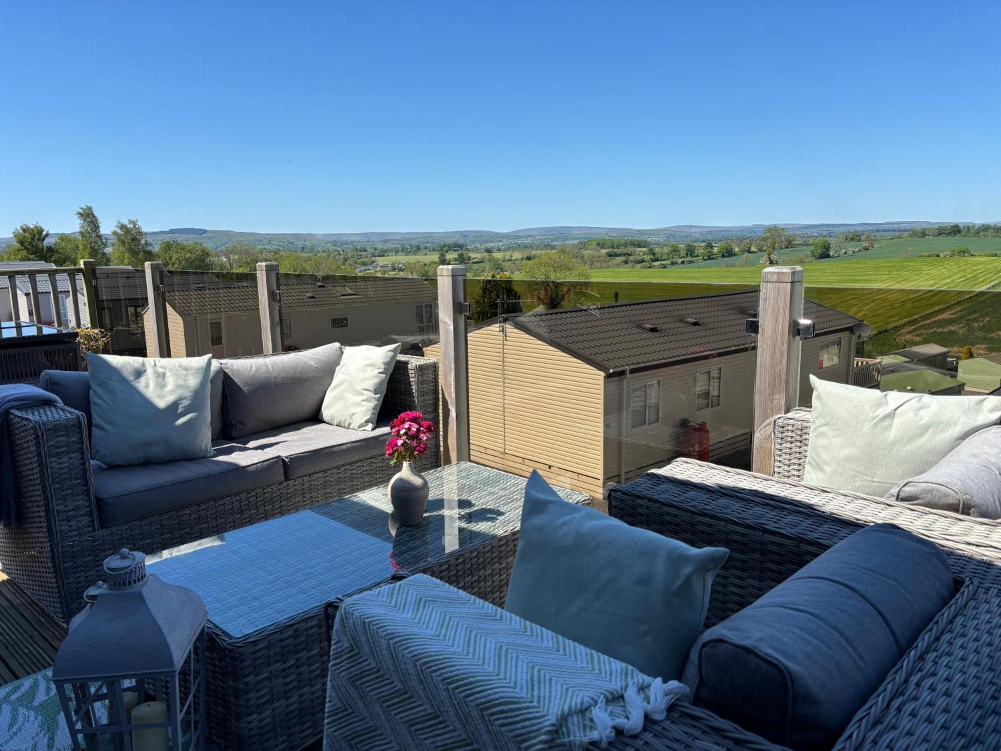Ribble Valley Lodge Retreat Gisburn Bagian luar foto